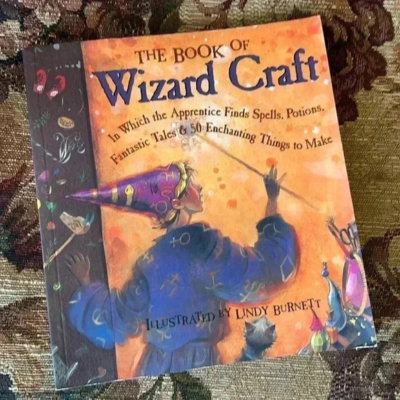 Vintage The Book of Wizard Craft Spells, Potions, Tales & 50 Things to Make Y2K - Picture 1 of 13